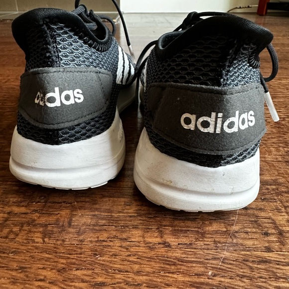 ADIDAS "Cloudform" lightweight runners - Picture 3 of 5
